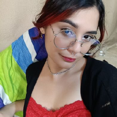 online girl video chat with Priscila