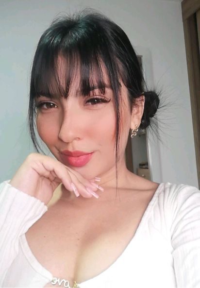 video chat with girls online — Samanta is online now